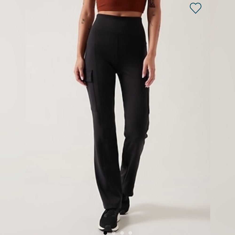 NWT Athleta Delaney Straight cargo pant L